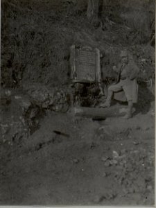 Brunnen an der Strasse RASCHKA - NOVIBAZAR. Aufgenommen im Februar 1916. (BildID 15454623) photo