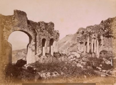 Bruno, Giuseppe (1836-1904) - n. ... - Scena del Teatro - Taormina - cm 17.8 x 24.4