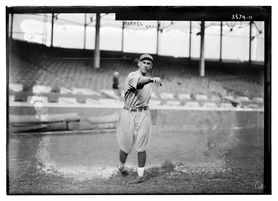 Bruno Betzel, St. Louis NL (baseball) LCCN2014699747