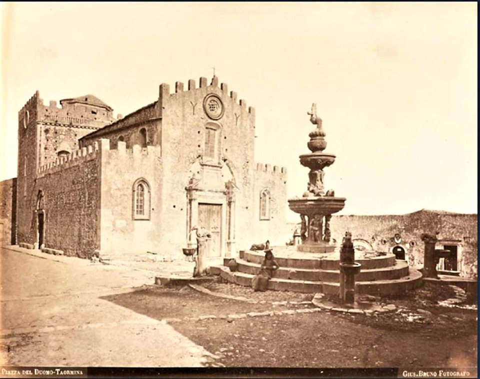 Bruno, Giuseppe (1836-1904) - Piazza del Duomo - Taormina