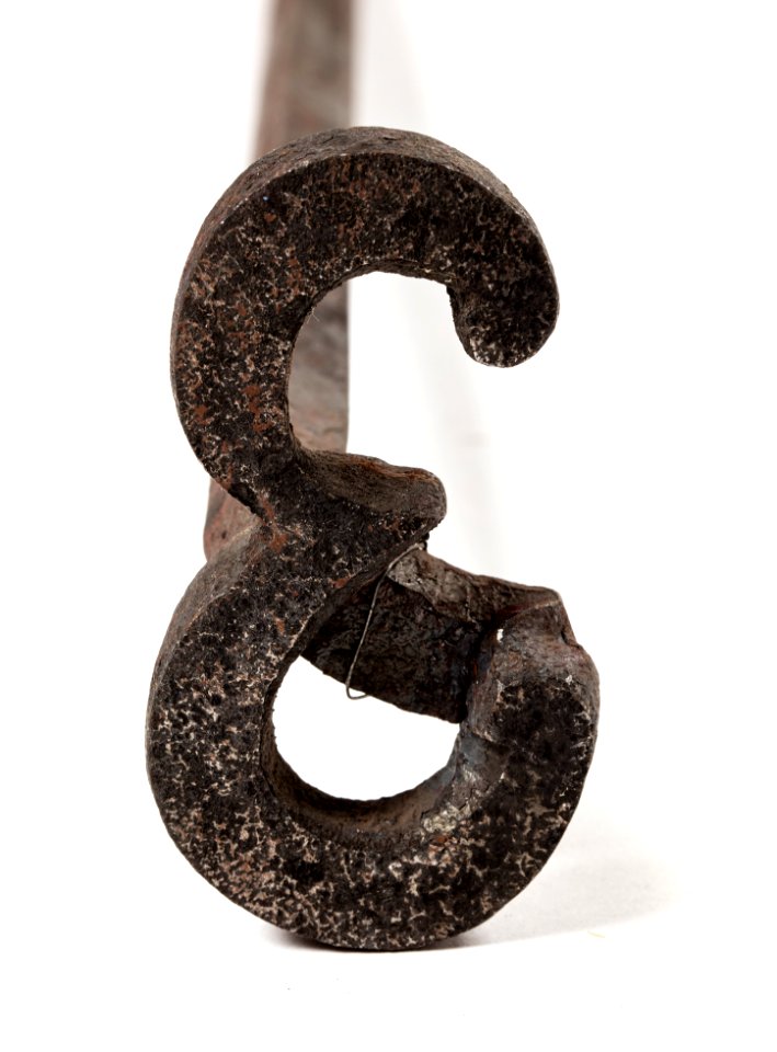 Brännjärn i form av 3. Från K8, 1893-1911 - Livrustkammaren - 108618