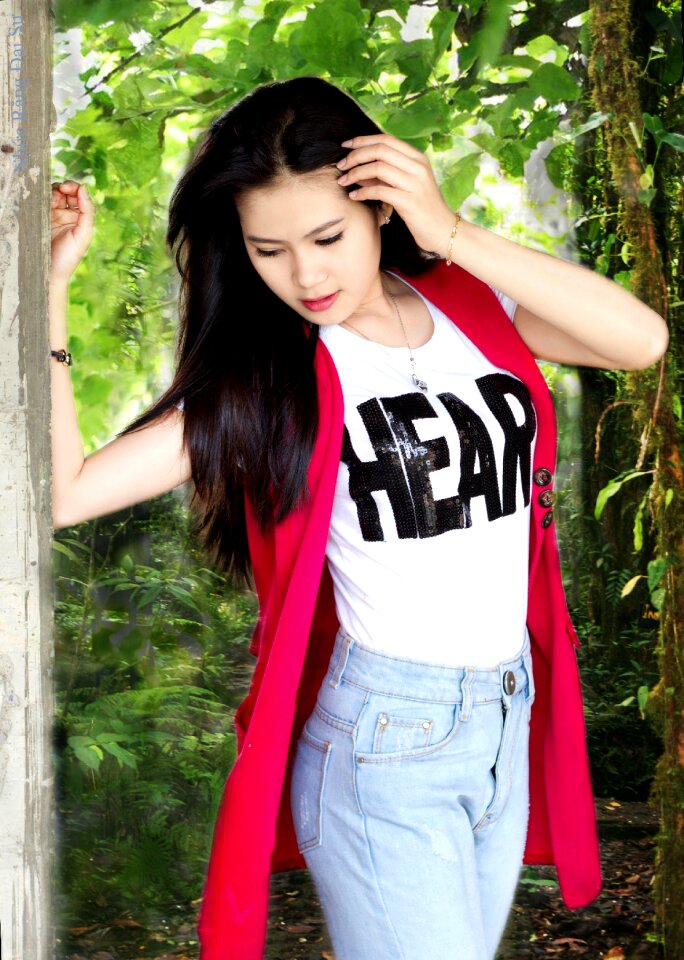 Model skin happy