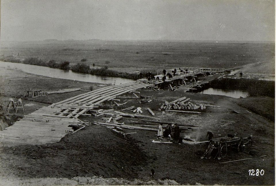 Brückenbau in Galizien im Abschnitt der vierten k.u.k. Armee (BildID 15685858)