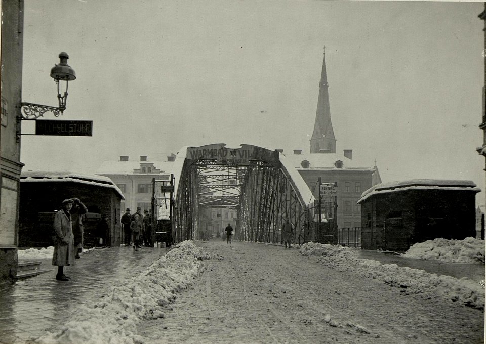 Brückensicherungsanlage an der Draubrücke Villach. Südansicht. (BildID 15468410)