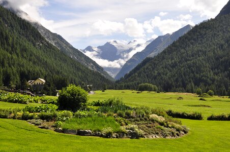 Valle travel the sant'orso meadow