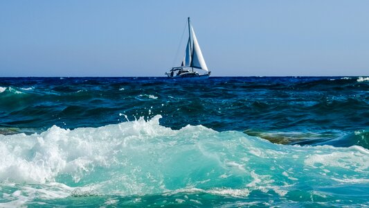 Foam motion boat photo