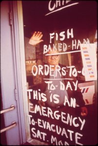 Bud-herling-a-portland-evacuee-closes-his-restaurant-june-1972 7651253094 o