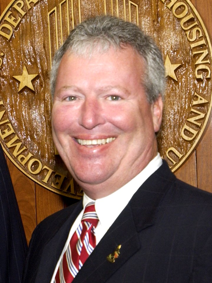 Buddy Dyer 207-DP-8628-Perez0500 (cropped)