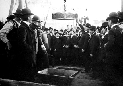 Buenos Aires - Piedra fundamental en Palacio de Justicia (1904) photo