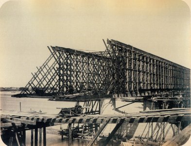 Budowa mostu Kierbedzia w Warszawie 1863g photo