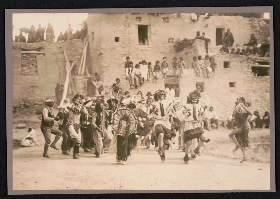 Buffalo dance at Hano LCCN2002711595