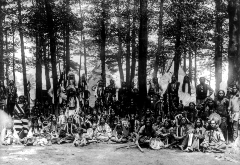 Buffalo Bill's Wild West, Indian peformers cph.3b03102