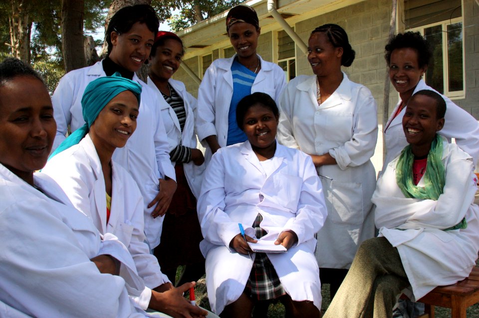 Buge Health Team (9502316134)