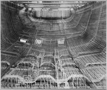 Building 100-foot concrete water tank boats for the Government. Inside of stern showing progress of construction. Manufa - NARA - 533740