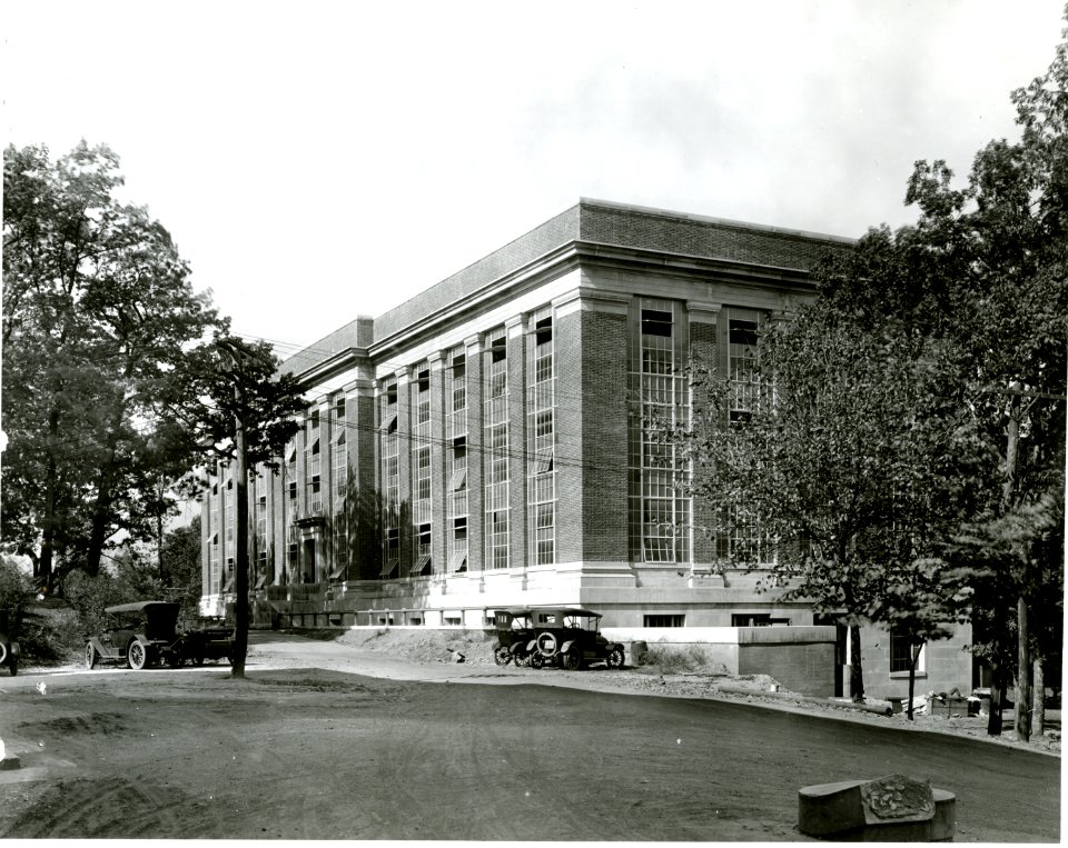 BuildingsonOldCampus 005