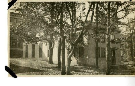 BuildingsonOldCampus 042