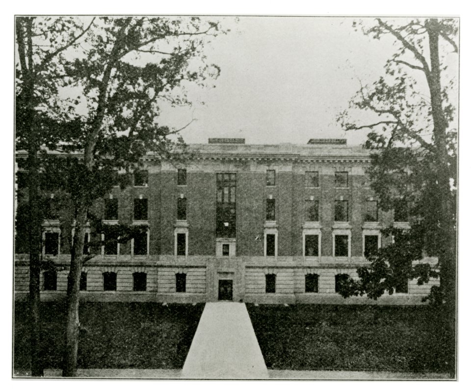 BuildingsonOldCampus 037