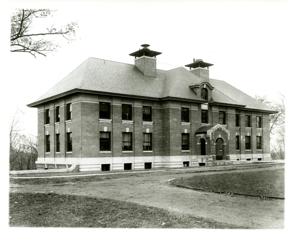 BuildingsonOldCampus 046