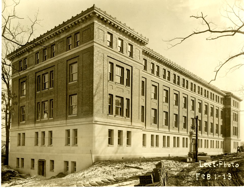 BuildingsonOldCampus 060
