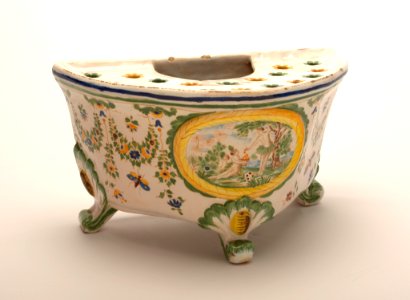 Bulb Pot (France), ca 1900 in 18th century style (CH 18707505)
