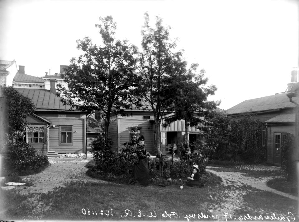 Bulevardi 17, sisäpiha - N1160 (hkm.HKMS000005-km0000mfmt)