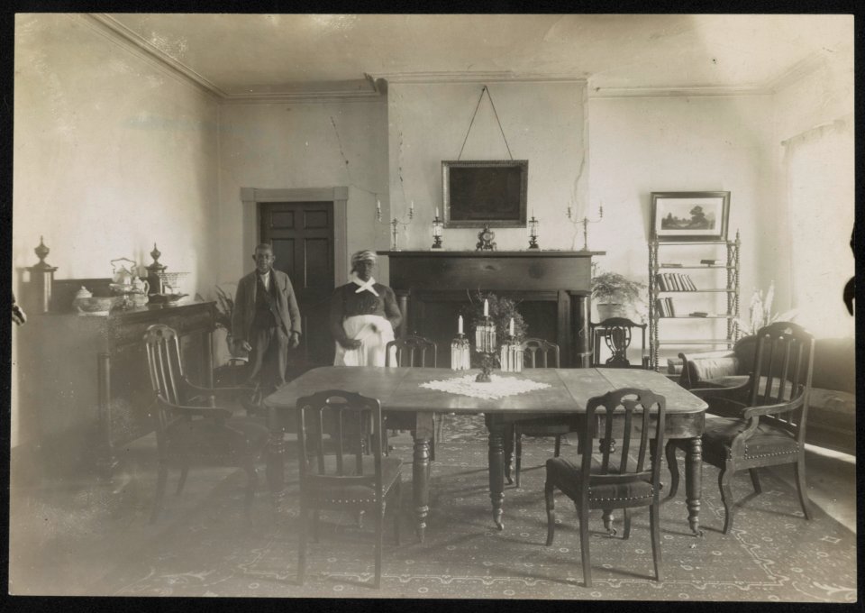 Bulloch Hall dining room, scene of marriage of President Roosevelt's parents LCCN2012646961
