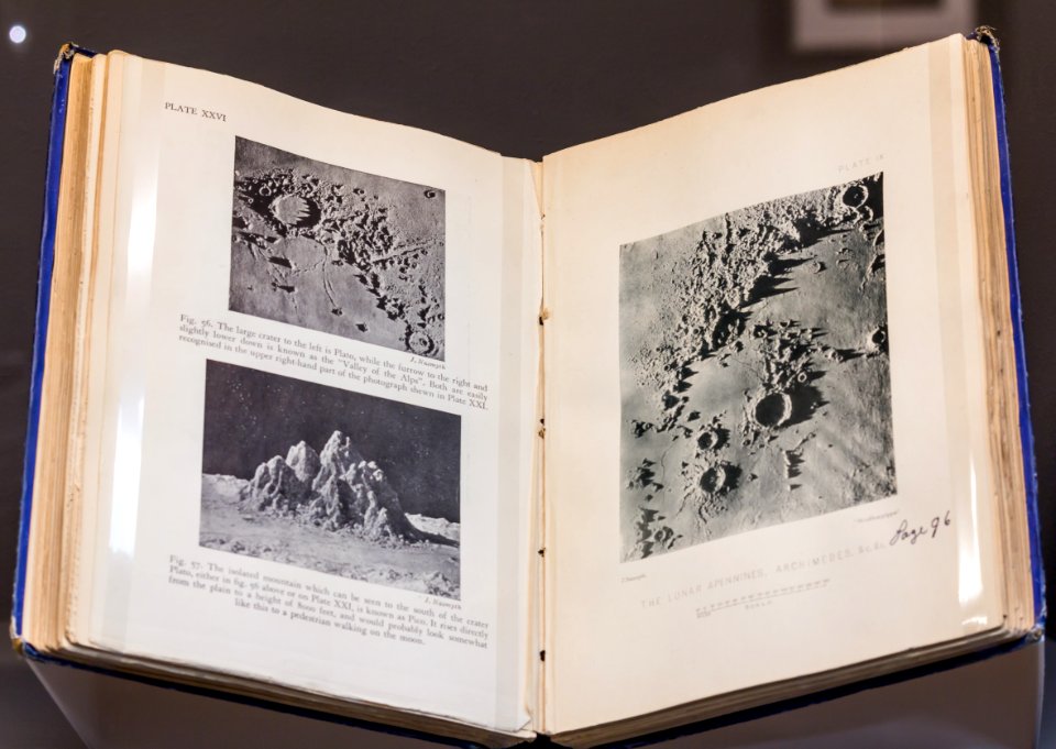 Bundeskunsthalle - OuterSpace - James Nasmyth - The moon considered as a planet, a world and a satelite-4574