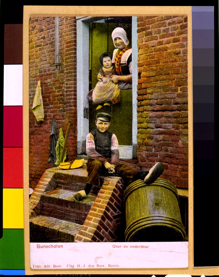 Bunschoten-Over de onderdeur - Foto. LCCN92522709