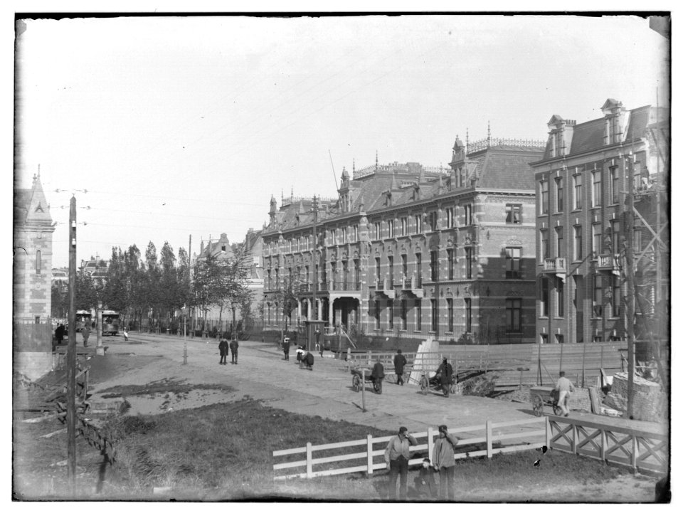 Burgerziekenhuis, Linnaeusstraat 89, foto 1 Jacob Olie (max res)
