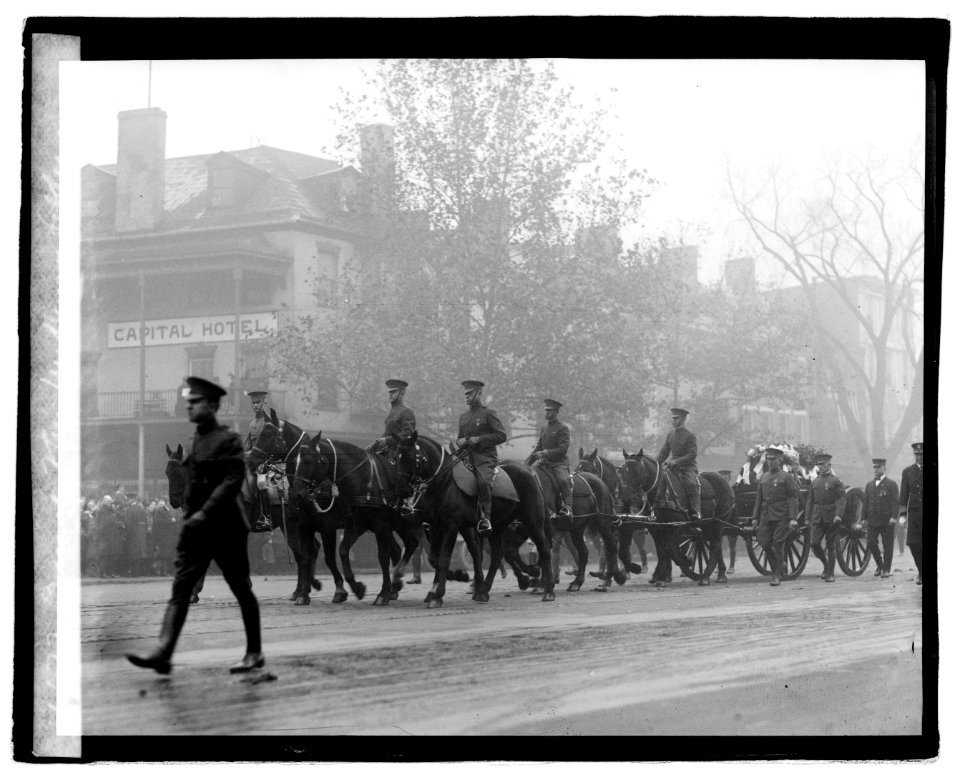Burial of an unknown soldier LOC npcc.05335