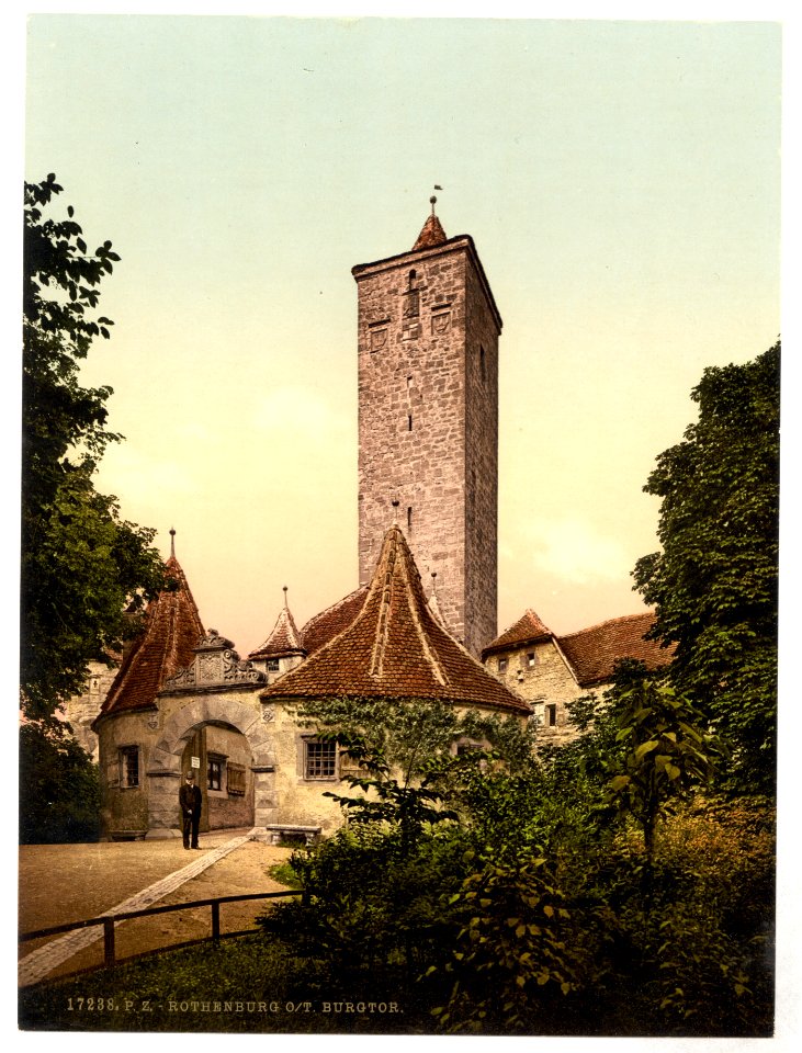 Burgthor (i.e. Burgtor), Rothenburg (i.e. ob der Tauber), Bavaria, Germany-LCCN2002696179