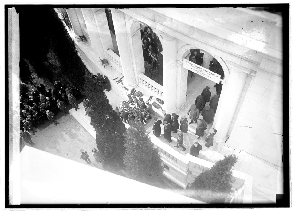 Burial of an Unknown soldier, (11-9-21) LCCN2016845781