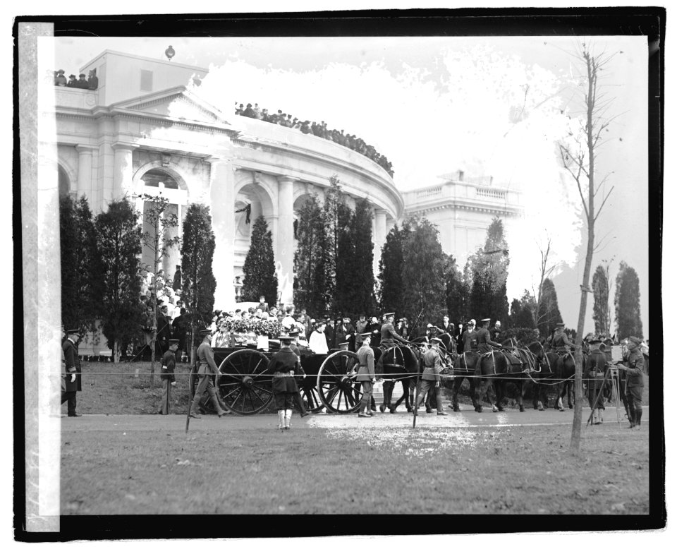 Burial of an unknown soldier LOC npcc.05344