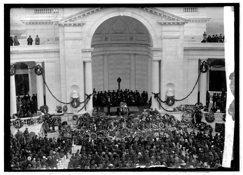Burial of an Unknown soldier, (11-9-21) LCCN2016845783