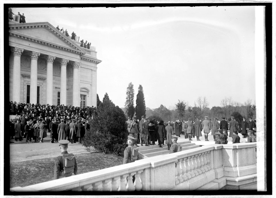 Burial of an Unknown soldier, (11-9-21) LCCN2016845782