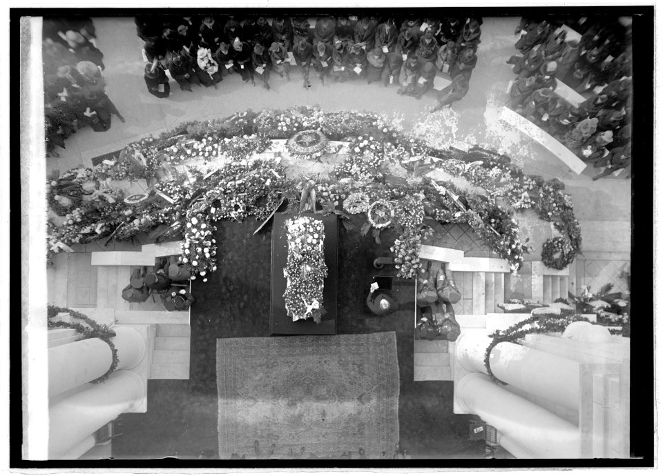 Burial of an Unknown soldier, (11-9-21) LCCN2016845789