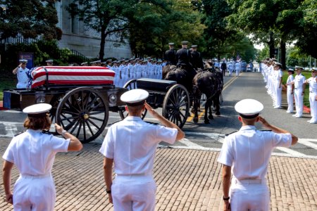 Burial of John McCain 180902-N-OI810-523 (30567734628)