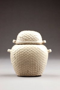 Burk med lock. Ding yao. Songdynastin - Hallwylska museet - 96217