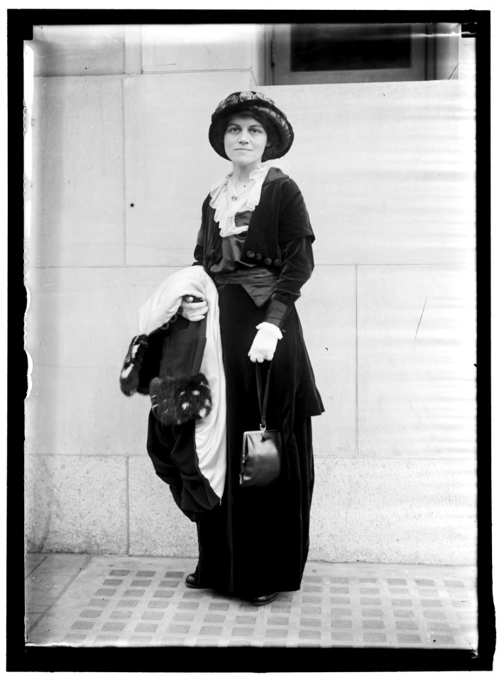 BURNS, MISS LUCY OF C.U.W.S. LCCN2016865073