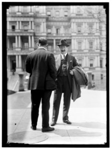 BURNS, WILLIAM J. DETECTIVE. RIGHT, WITH JACK WHEELER LCCN2016865422