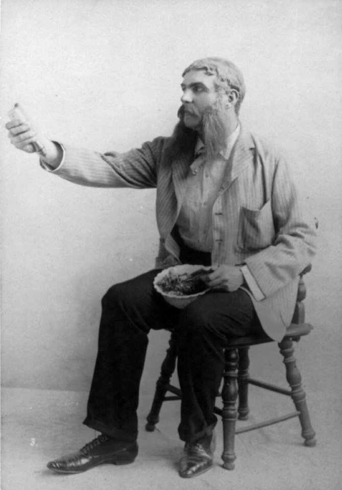 Burr McIntosh as Taffy cph.3b10334