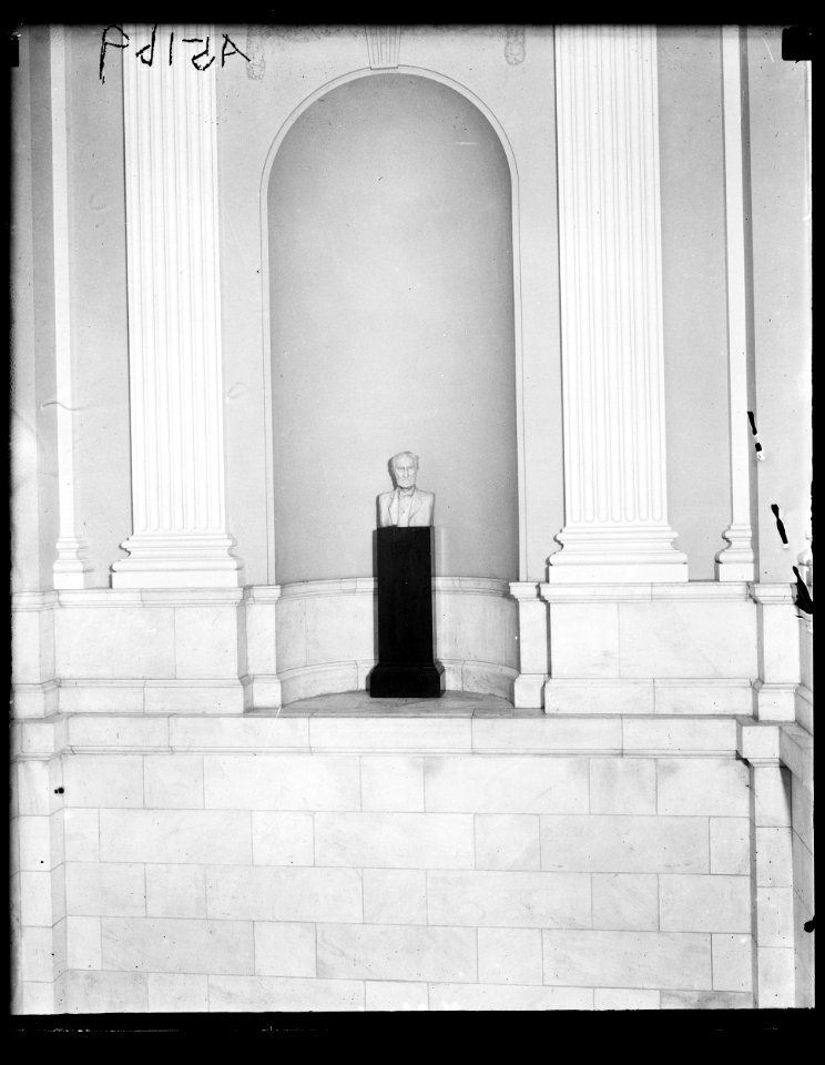Bust of Uncle Joe Cannon which was recently placed in House office bldg. It is the only piece of statuary in that bldg. LCCN2016891931
