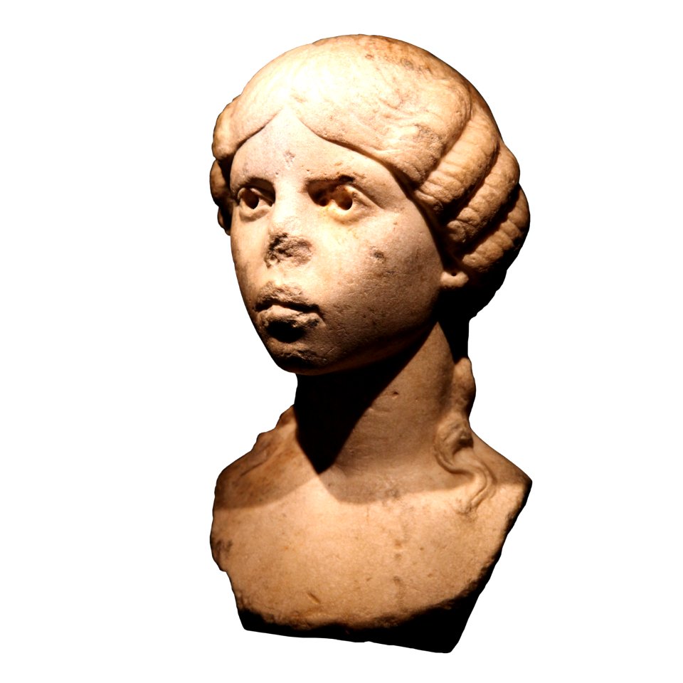 Bust of a young girl-RHO.2007.00.1941-IMG 9240-white