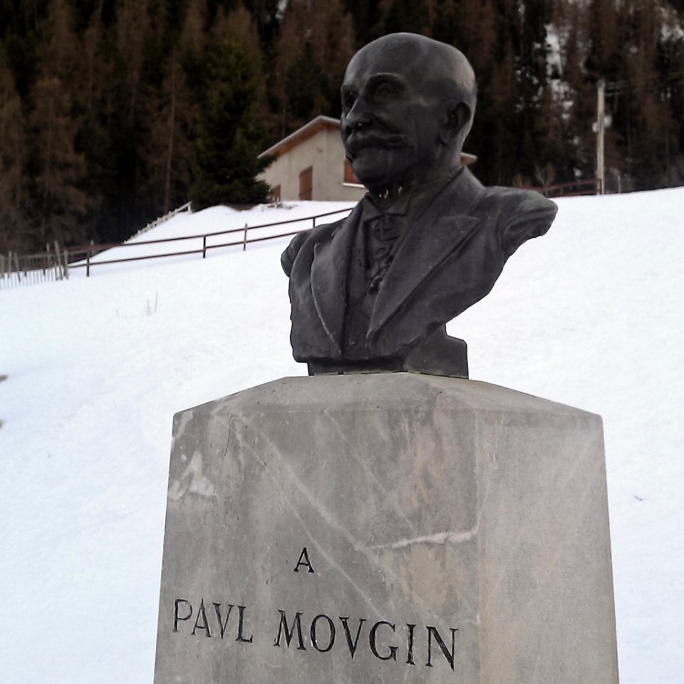 Buste de Paul Mougin dans la montée du col du Télégraphe