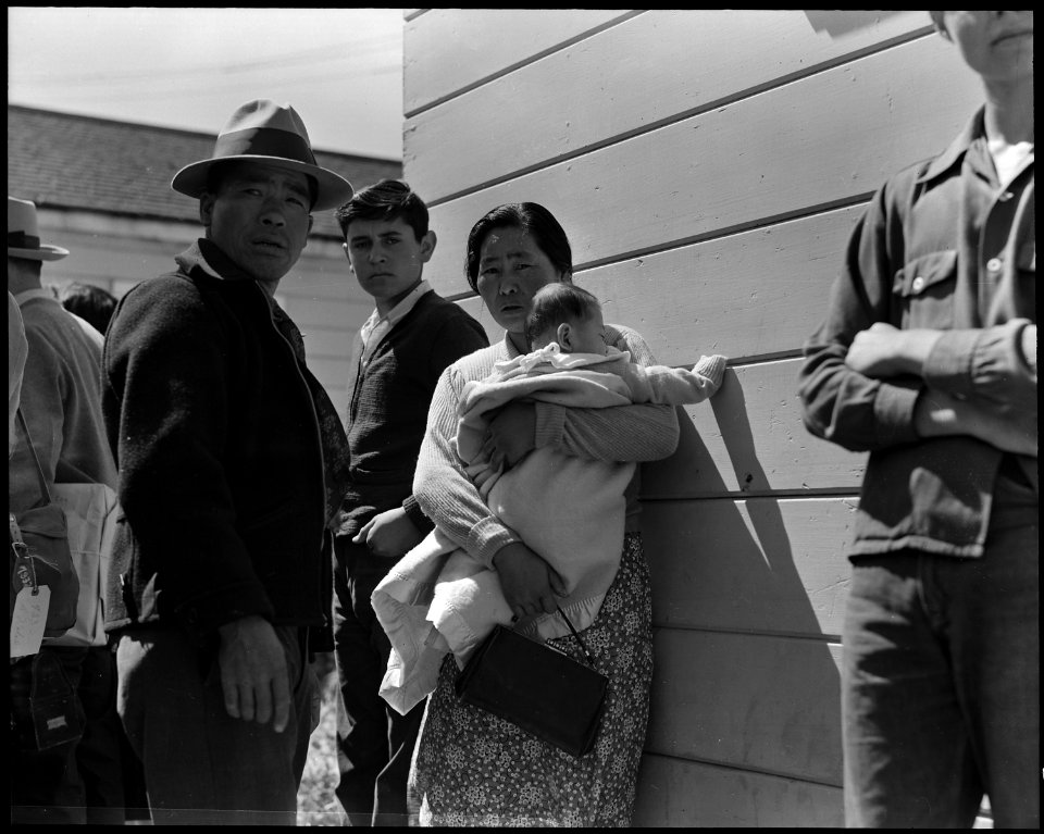 Byron, California. As families of Japanese ancestry evacuated from farms in Contra Costa County, th . . . - NARA - 537455