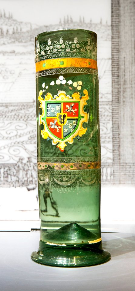 Bägare av glas från 1627 med brahevapnet - Skoklosters slott - 97345
