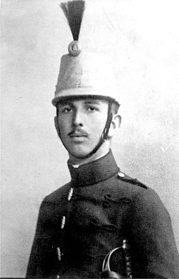 Békássy Ferenc egyenruhában