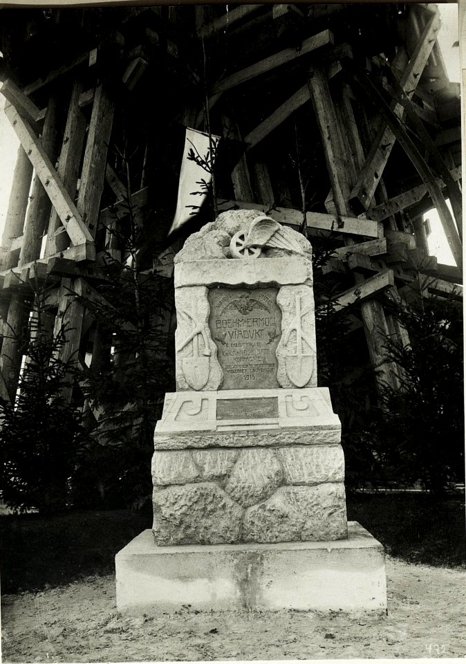 Böhm Ermolli Viadukt bei Pluhow.Gedenkstein (BildID 15432994)