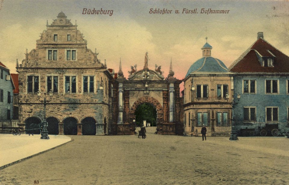 Bückeburg, Niedersachsen - Schlosstor und Fürstliche Hofkammer (Zeno Ansichtskarten)