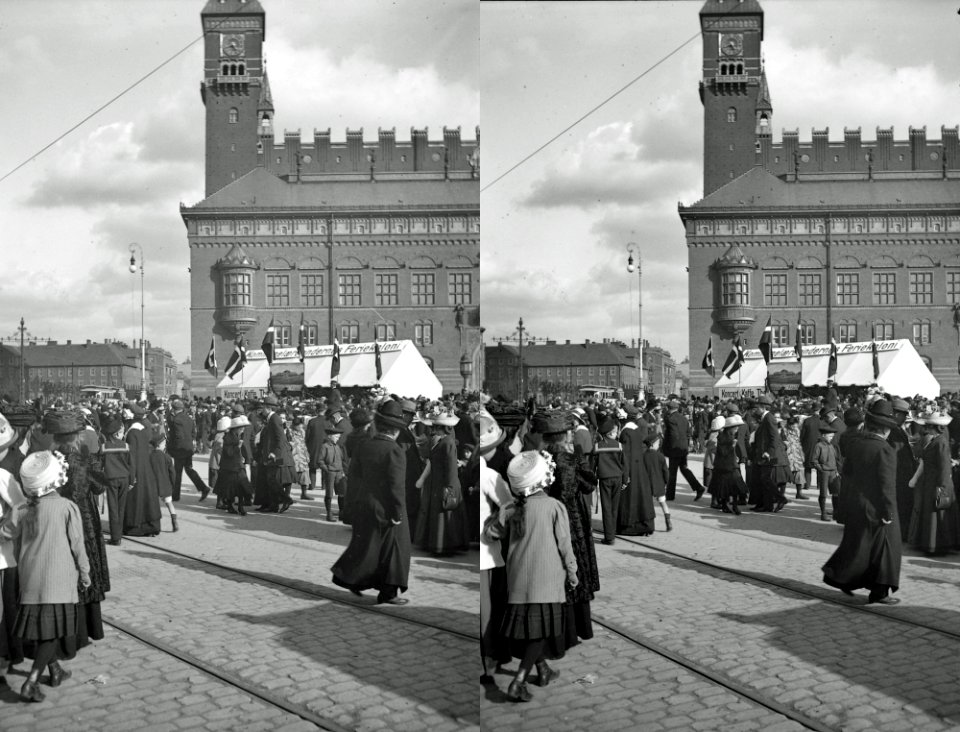 Børnehjælpsdagen, 14. maj 1912 på Rådhuspladsen